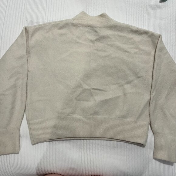 Cream Mock-neck Sweater M - Picture 10 of 13
